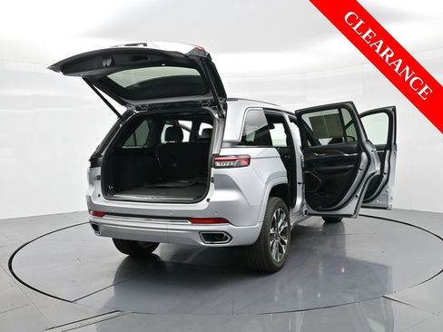 Used 2023 Jeep Grand Cherokee Overland image 34