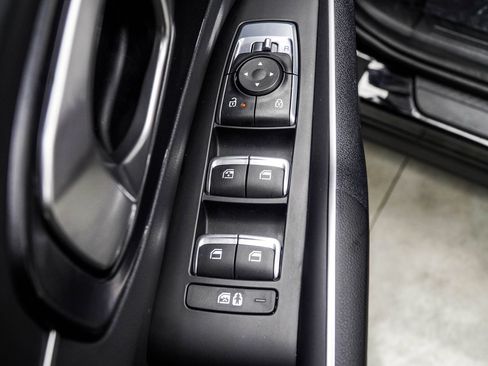 Used 2025 Kia Sorento S w/ Panoramic Sunroof Package FWD image 36