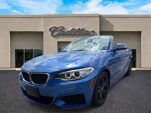 Used 2016 BMW M235i Convertible RWD image 9