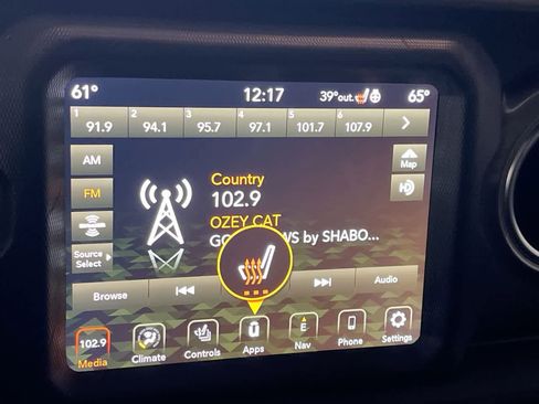 Used 2022 Jeep Wrangler Unlimited Sahara w/ Cold Weather Group image 16