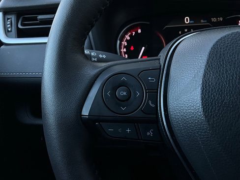 Used 2025 Toyota RAV4 XLE image 34