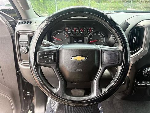 Used 2025 Chevrolet Silverado 1500 Custom RWD image 17