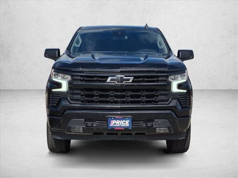 Used 2023 Chevrolet Silverado 1500 RST AWD/4WD image 2