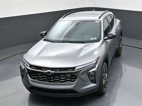 New 2026 Chevrolet Trax RS w/ Sunroof Package FWD image 40