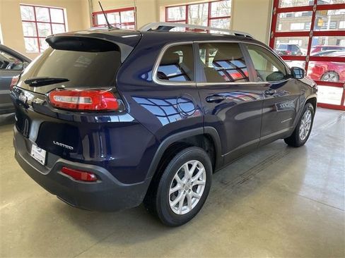 Used 2015 Jeep Cherokee Latitude w/ Cold Weather Group image 7