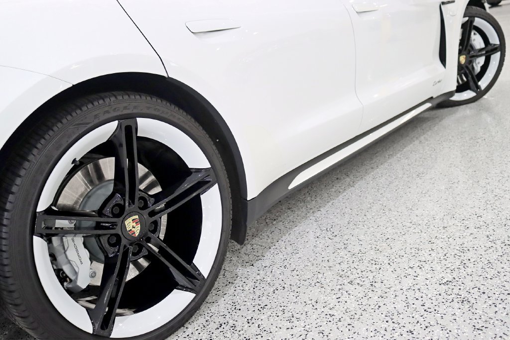 Used 2022 Porsche Taycan Turbo AWD/4WD image 12