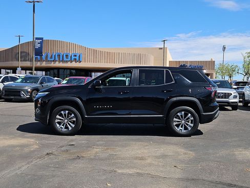 Used 2026 Chevrolet Equinox LT FWD image 9