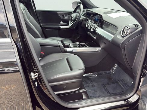 Certified 2022 Mercedes-Benz GLB 250 4MATIC image 22
