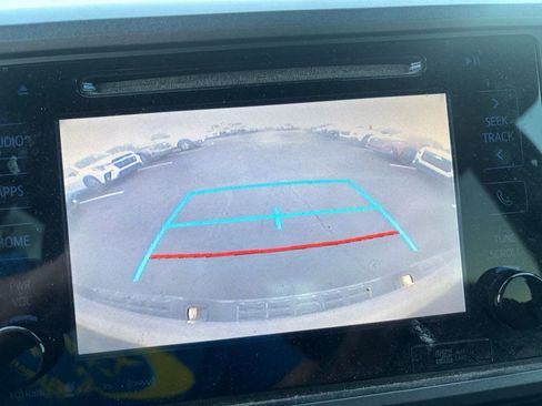 Used 2019 Toyota Tacoma TRD Off-Road image 13