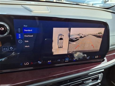 New 2025 Chevrolet Traverse Z71 w/ Enhanced Driving Package image 13