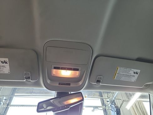 Used 2022 Chevrolet Colorado LT w/ Fleet Safety Package RWD image 14