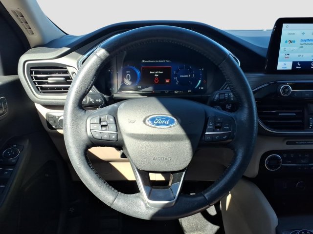 Used 2020 Ford Escape Titanium AWD/4WD image 8