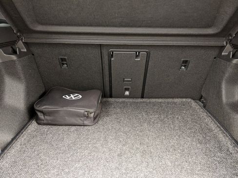 New 2025 Volkswagen ID.4 Pro S Plus image 27