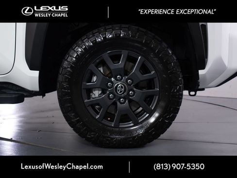 Used 2025 Toyota 4Runner SR5 AWD/4WD image 5