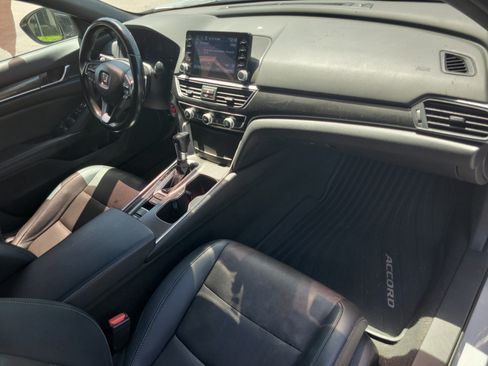 Used 2021 Honda Accord Sport image 9