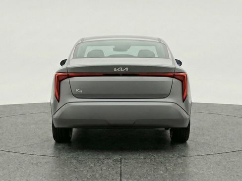 Used 2025 Kia K4 LXS image 7