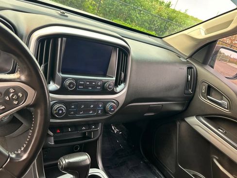 Used 2018 Chevrolet Colorado LT w/ LT Convenience Package AWD/4WD image 10