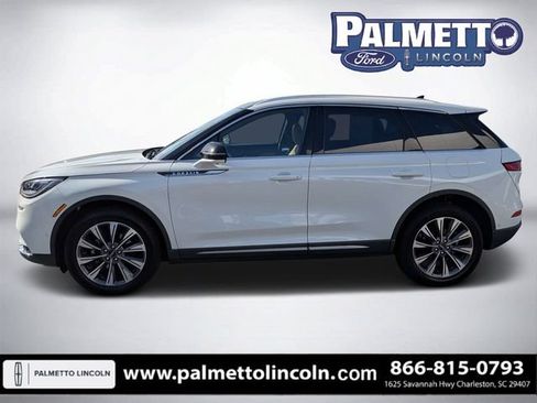Used 2022 Lincoln Corsair Reserve w/ Equipment Group 201A FWD image 6