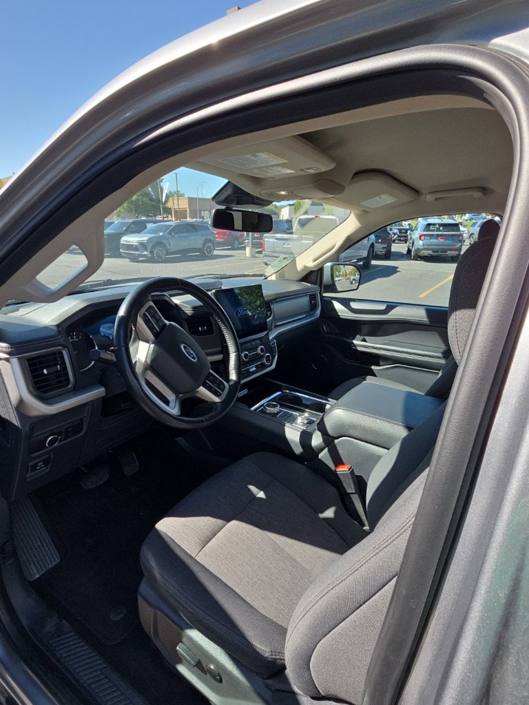 Used 2024 Ford Expedition Max XLT AWD/4WD image 8
