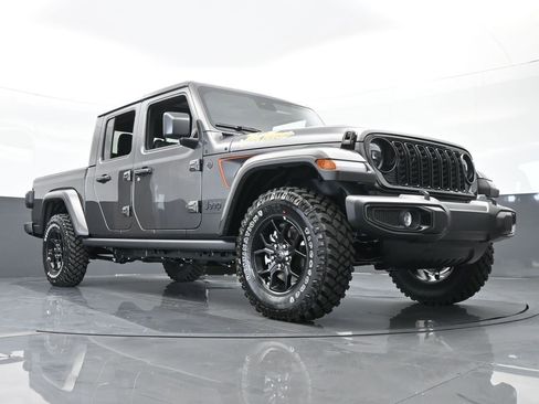 Used 2024 Jeep Gladiator Sport image 55