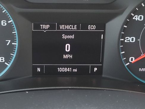 Used 2020 Chevrolet Equinox LS w/ LS Convenience Package image 20