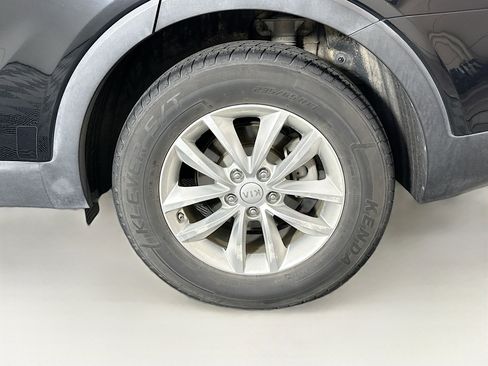 Used 2016 Kia Sorento L image 11