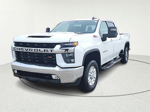 Used 2023 Chevrolet Silverado 2500 LT w/ Convenience Package image 2