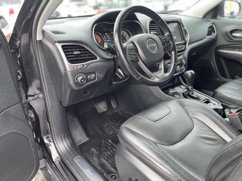 Used 2020 Jeep Cherokee Limited image 9