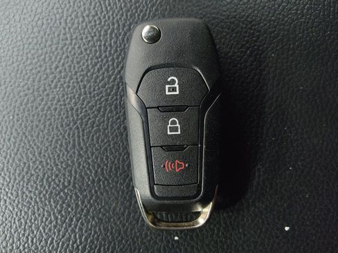 Used 2018 Ford F150 XL w/ Equipment Group 101A Mid AWD/4WD image 32