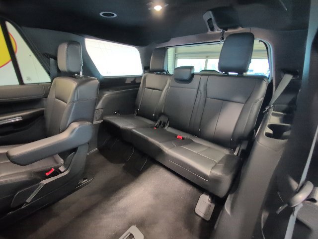 Certified 2020 Ford Expedition XLT w/ Equipment Group 202A AWD/4WD image 31