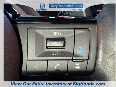Used 2023 Nissan Rogue Platinum w/ Platinum Premium Package FWD image 30