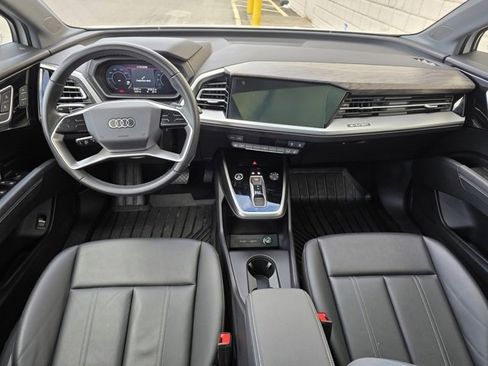 Used 2024 Audi Q4 e-tron Premium Plus w/ Premium Plus image 2