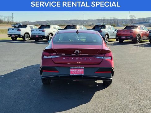 Certified 2026 Hyundai Elantra SE FWD image 27