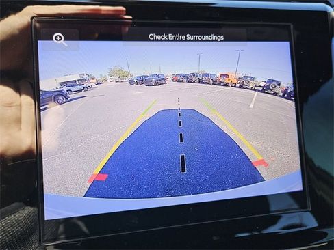 Used 2024 Jeep Grand Cherokee Laredo w/ Trailer Tow Package image 9