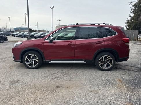 Used 2023 Subaru Forester Touring image 5
