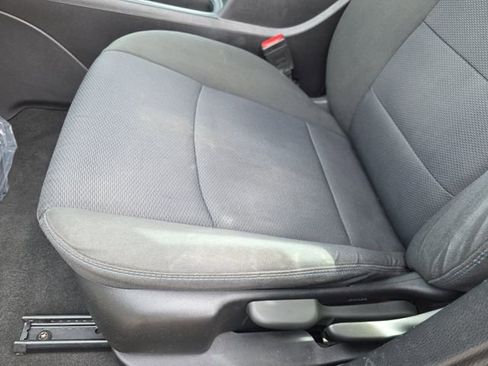 Used 2017 Chevrolet Cruze LT FWD image 30