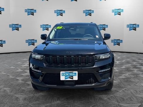 Certified 2023 Jeep Grand Cherokee Limited w/ Black Appearance Package AWD/4WD image 9