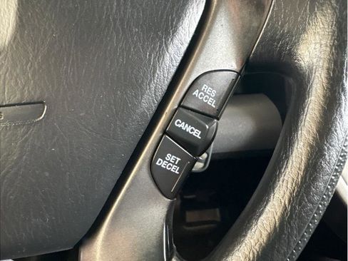 Used 2005 Honda Element EX image 16