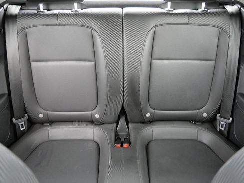 Used 2018 Volkswagen Beetle 2.0T SE image 13