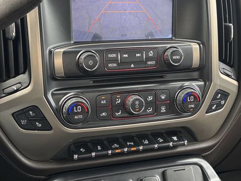 Used 2015 GMC Sierra 2500 Denali w/ Duramax Plus Package AWD/4WD image 25