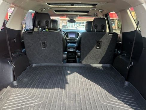 Used 2018 GMC Acadia Denali w/ LPO, Protection Package AWD/4WD image 41