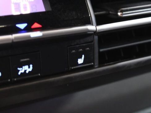 Used 2022 Toyota Sienna XSE w/ XSE Plus Package FWD image 21