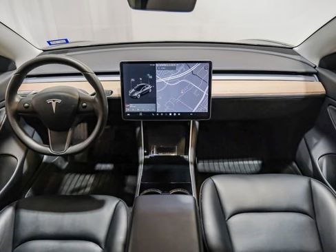 Used 2019 Tesla Model 3 Standard Range Plus image 24