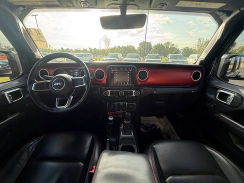 Used 2018 Jeep Wrangler Unlimited Rubicon AWD/4WD image 28