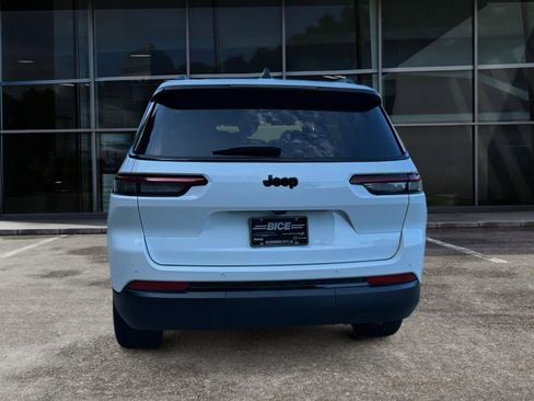New 2025 Jeep Grand Cherokee L Altitude image 6
