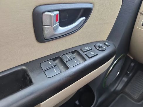 Used 2013 Kia Soul ! FWD image 24