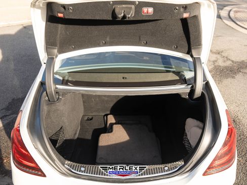 Used 2018 Mercedes-Benz S 560 4MATIC Sedan w/ Premium Package image 53