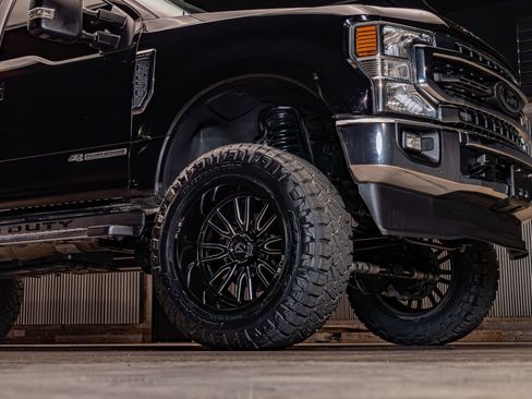 Used 2020 Ford F250 Lariat w/ Lariat Value Package AWD/4WD image 15