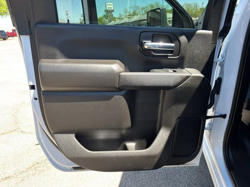 Used 2024 GMC Sierra 2500 Pro w/ Convenience Package image 13