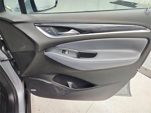 Used 2024 Buick Enclave Premium image 44